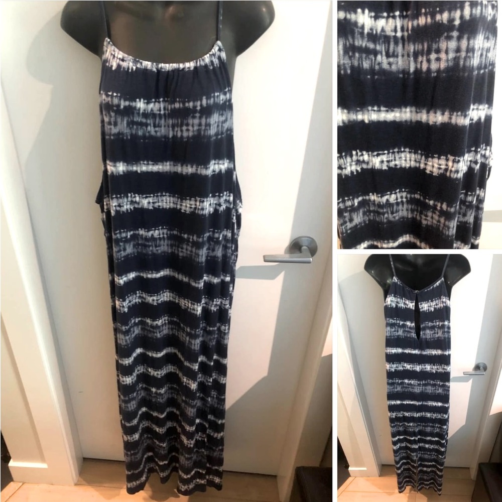 5/$20 GEORGE 4X (4–5X Fit)Navy & Blues Maxi Dress